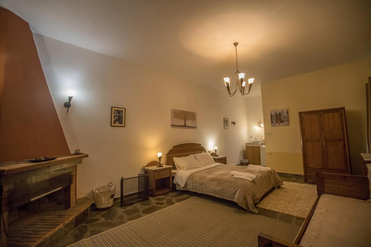Aparthotel Ktima Alonaki à Plastiras Extérieur photo
